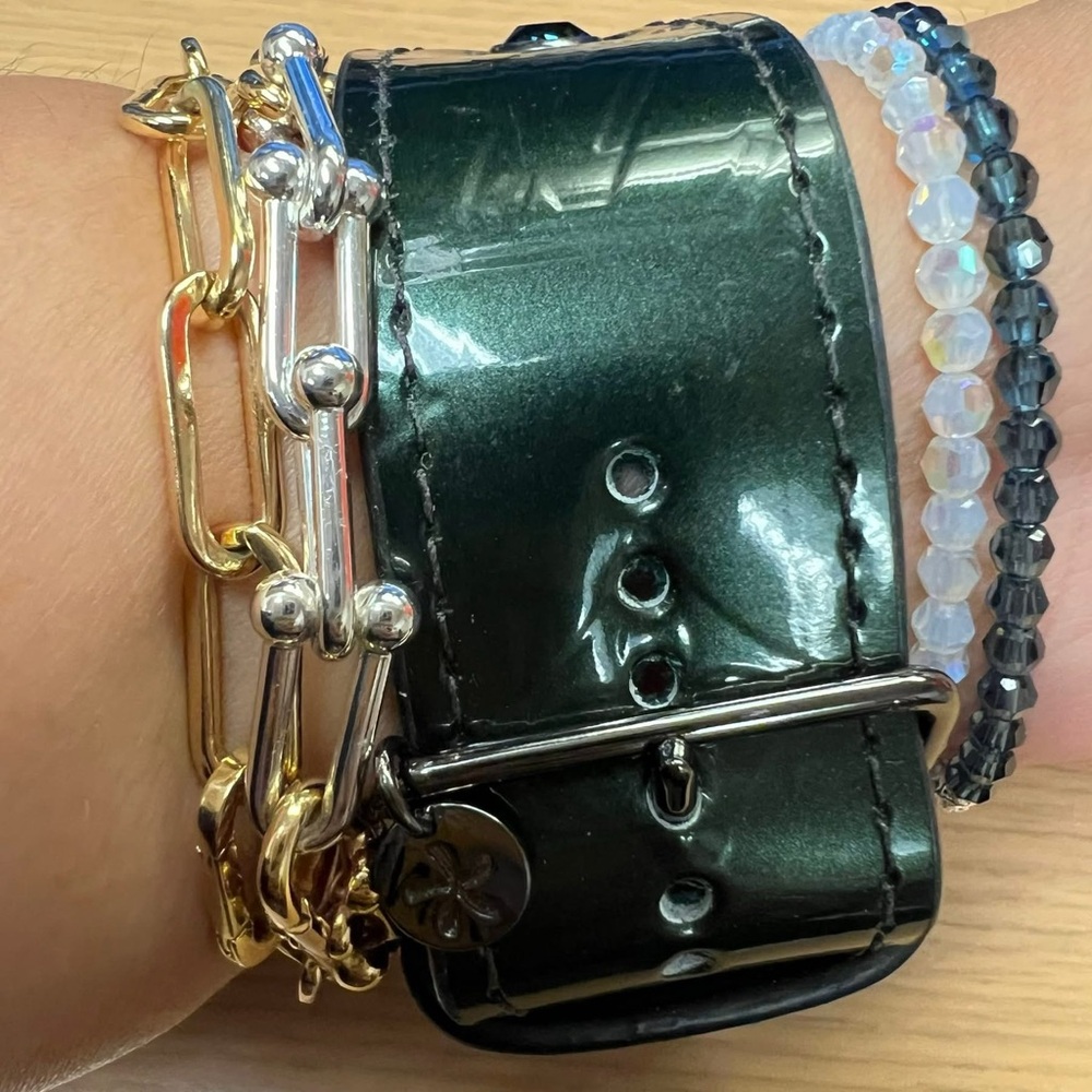 LV Ocean Vernis Spark*l band for Apple Watch - Picture 2 of 5